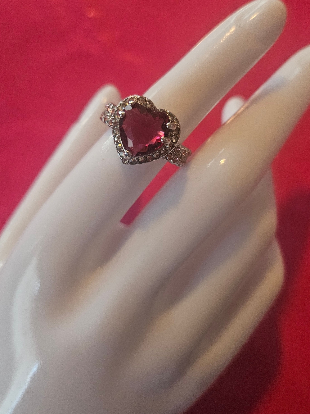 Heart Solitaire Pink Crystal Ring